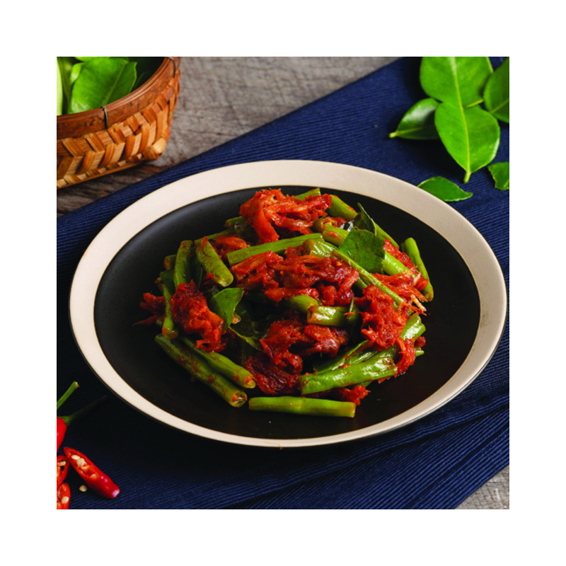 Stir Fried Jackfruit and Green Bean in Red Curry Paste